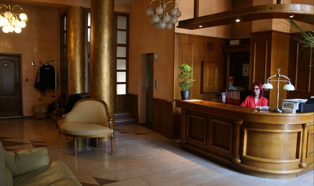 Hotel Nicol Plovdiv Buitenkant foto