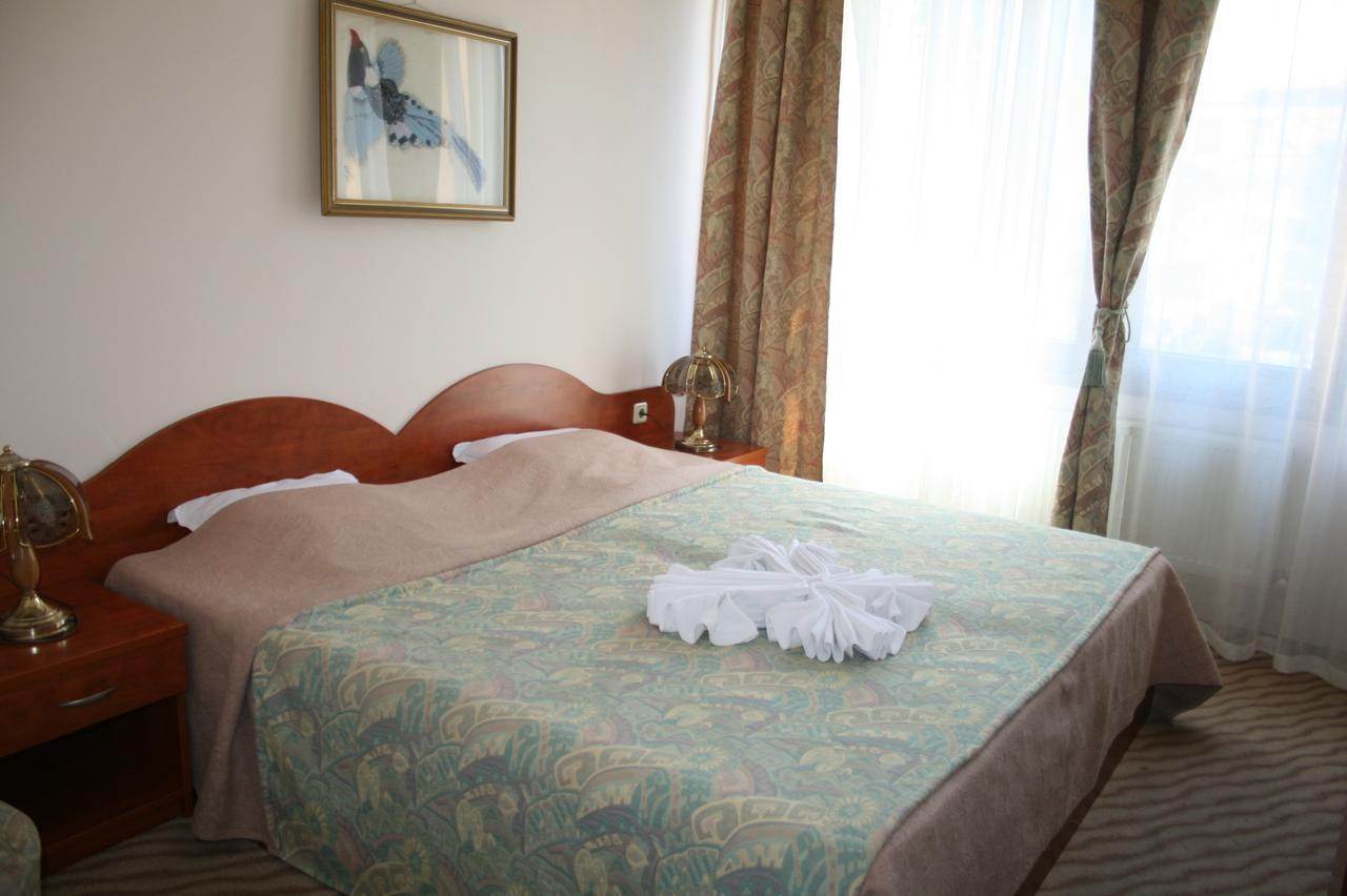 Hotel Nicol Plovdiv Buitenkant foto