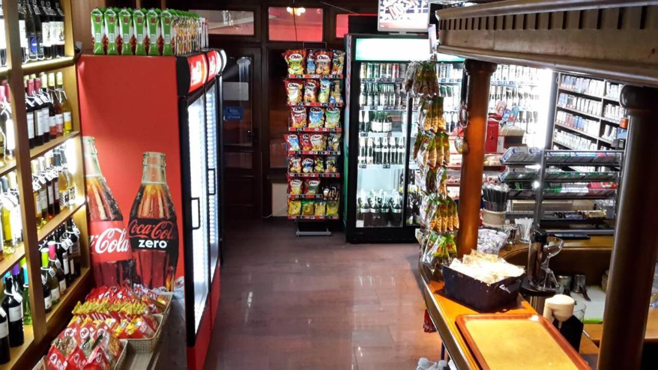Hotel Nicol Plovdiv Buitenkant foto